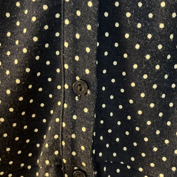 Isaac Mizrahi short sleeved navy blue with white polka dot top. Size Small - Picture 3 of 7